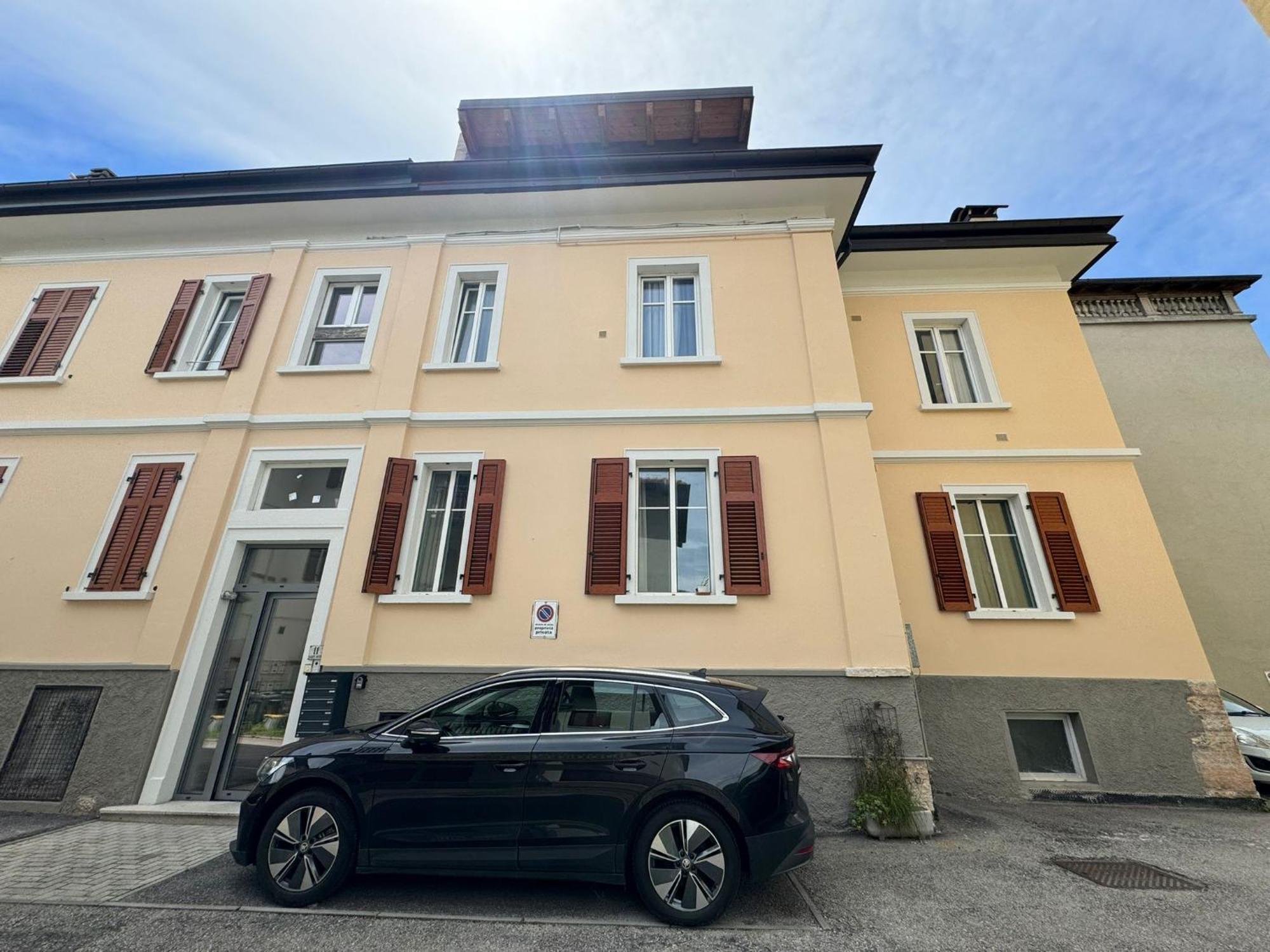 Modern Room With Private Bathroom Trento Exterior foto