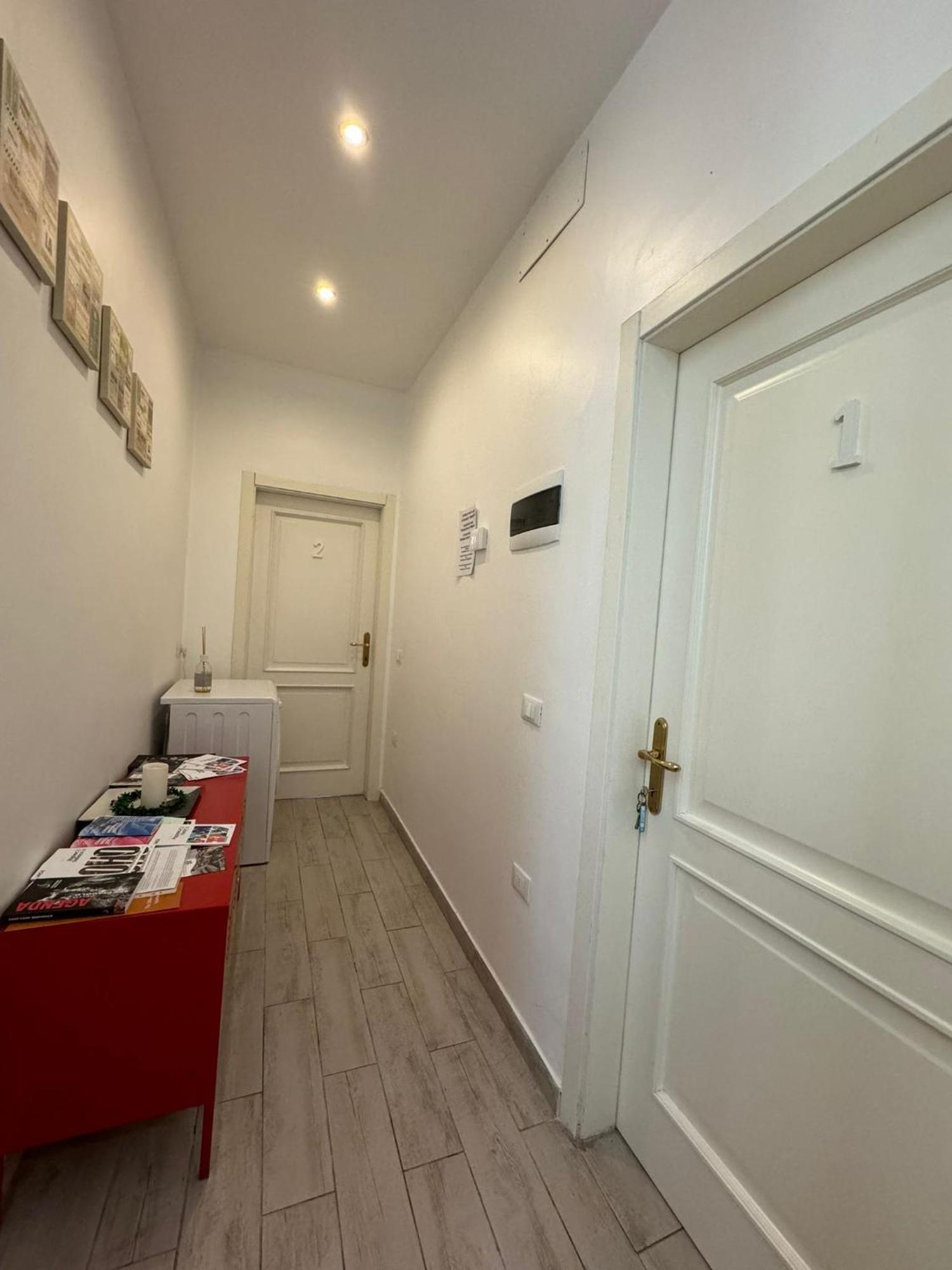 Modern Room With Private Bathroom Trento Exterior foto