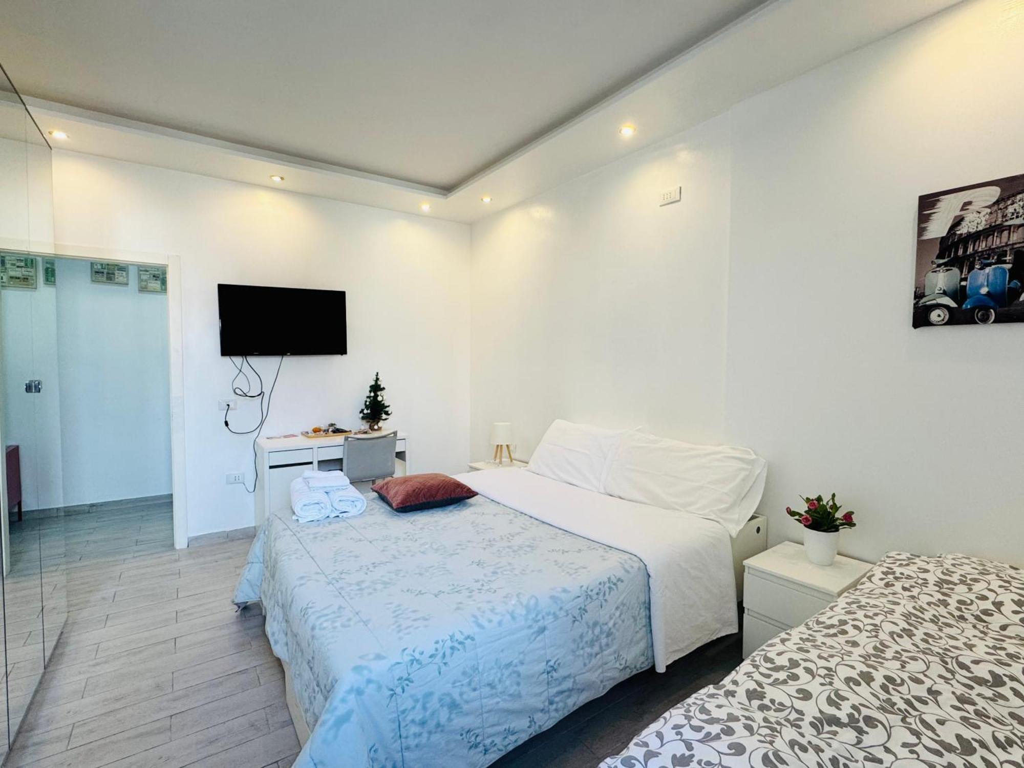 Modern Room With Private Bathroom Trento Exterior foto